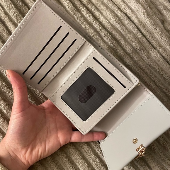 Light Gray and Pink Wallet NWOT - Picture 4 of 5